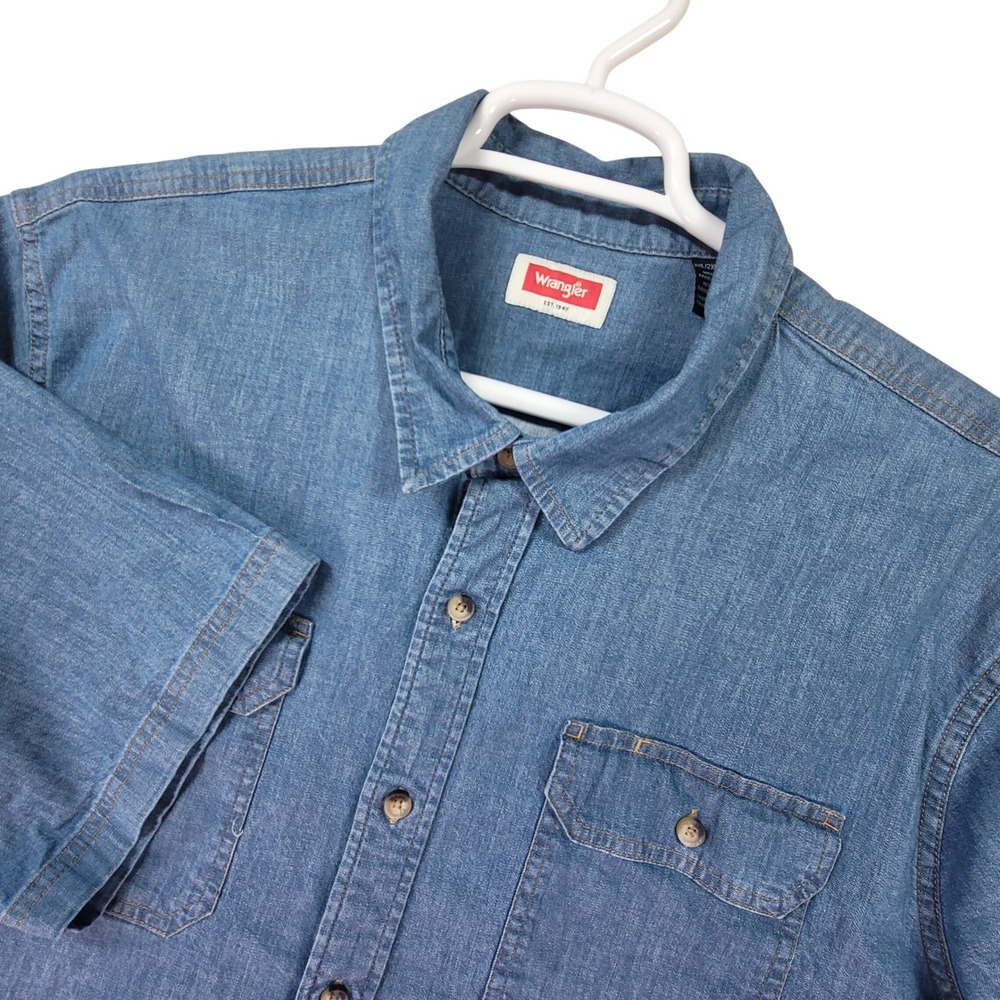 Wrangler Denim Shirt Mens‎ 2XL Blue Excellent Button Down Short Sleeve Stretch